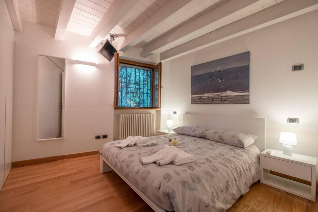 Happy Guest Apartments - Lake & Style Riva di Solto Exterior photo